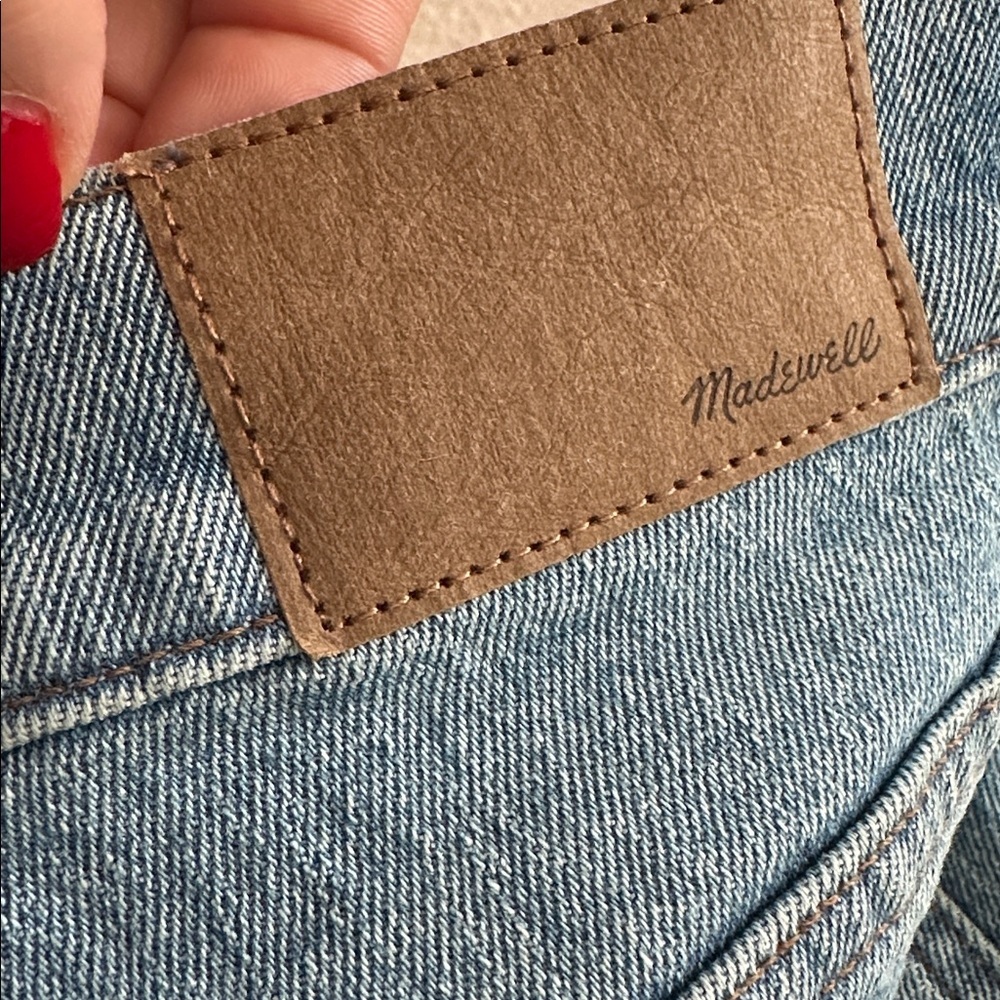 Madewell The '90s Straight Jean - Picture 7 of 13